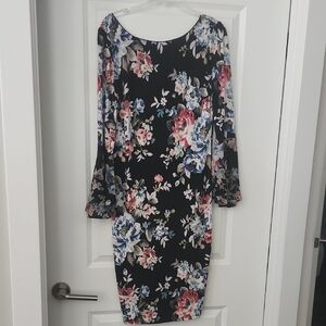 White House Black Market Floral Long Sleeve Dress